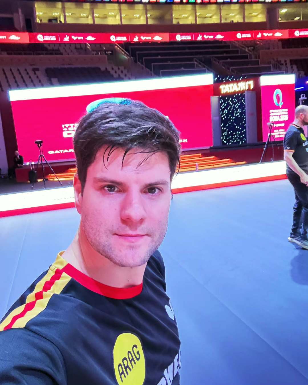 中国乒乓球队力克日本乒乓球队，奥恰洛夫制霸全场的简单介绍