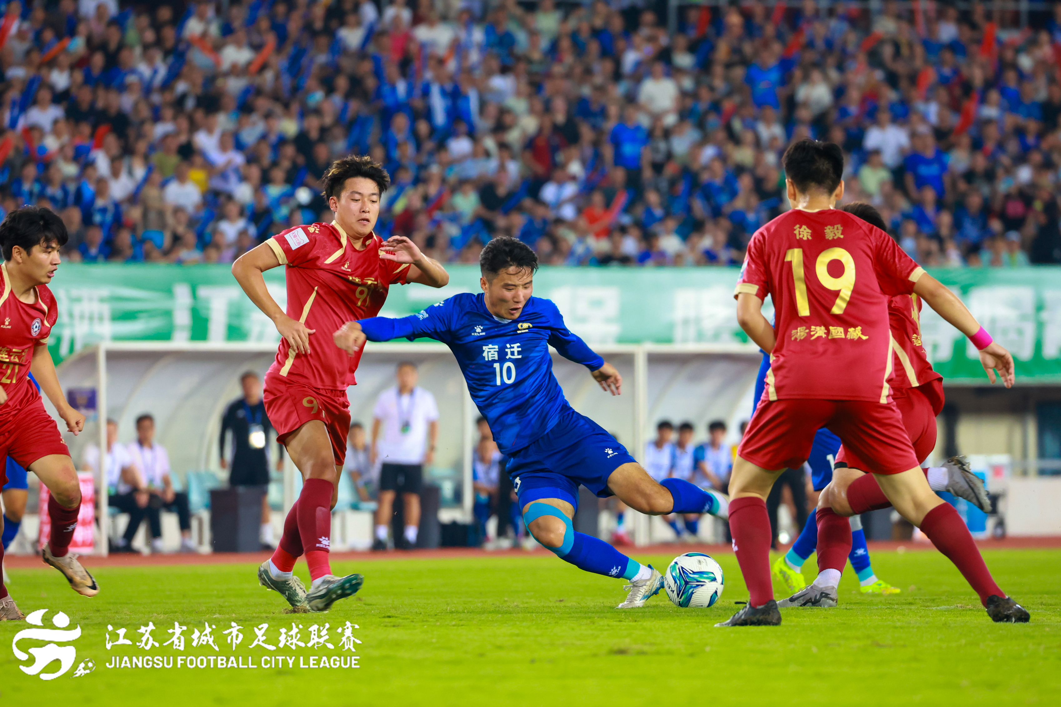 包含新赛季足球比赛火爆开战,球队备战势如破竹的词条 包含新赛季足球比赛火爆开战,球队备战势如破竹的词条