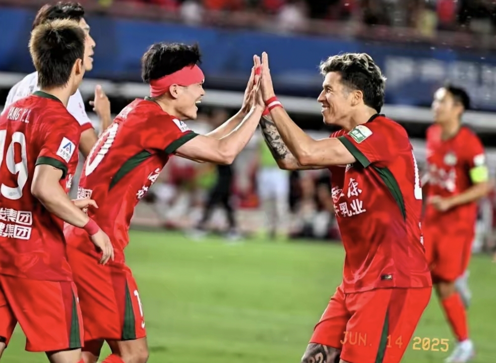 一支低迷的球队在最新一轮比赛中取得突破性的胜利的简单介绍 一支低迷的球队在最新一轮比赛中取得突破性的胜利的简单介绍