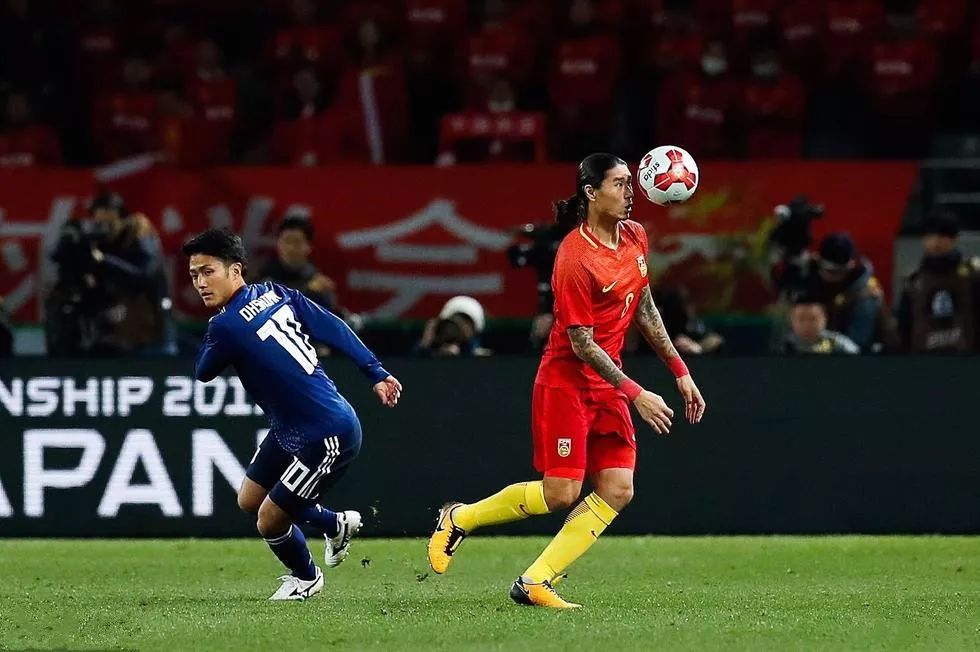 泰国队险胜日本队,黄鸭组合统治全场的简单介绍 泰国队险胜日本队,黄鸭组合统治全场的简单介绍