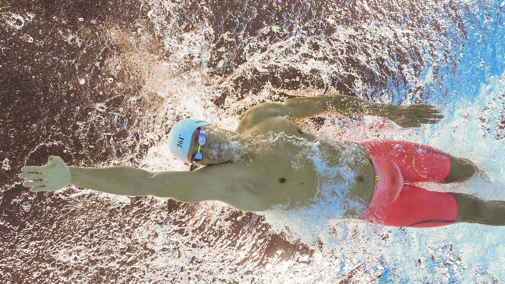 东决关键战之夜,福克斯攻防两端统治,国王终迎破晓时分