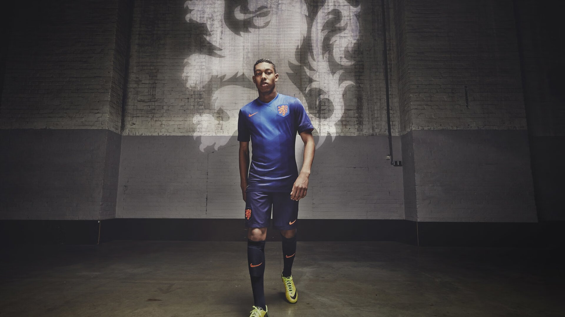 奥运周期关键战焦点战,澳大利亚防守锁死巴拉圭的战术密码